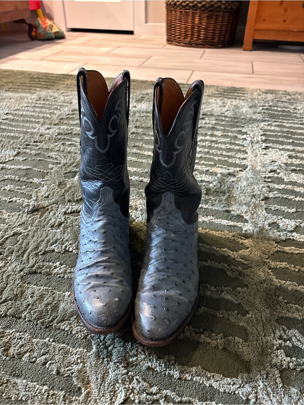 Men's Western Ostrich Leather Cowboy Boots - Black and Gray